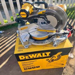 DEWALT  15 Amp Corded 12 in. Compound Double Bevel Miter Saw