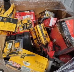 Tools DeWalt, Milwaukee. Brand new
