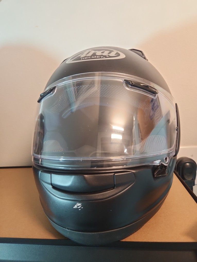 Arai Quantum-X Motorcycle Helmet