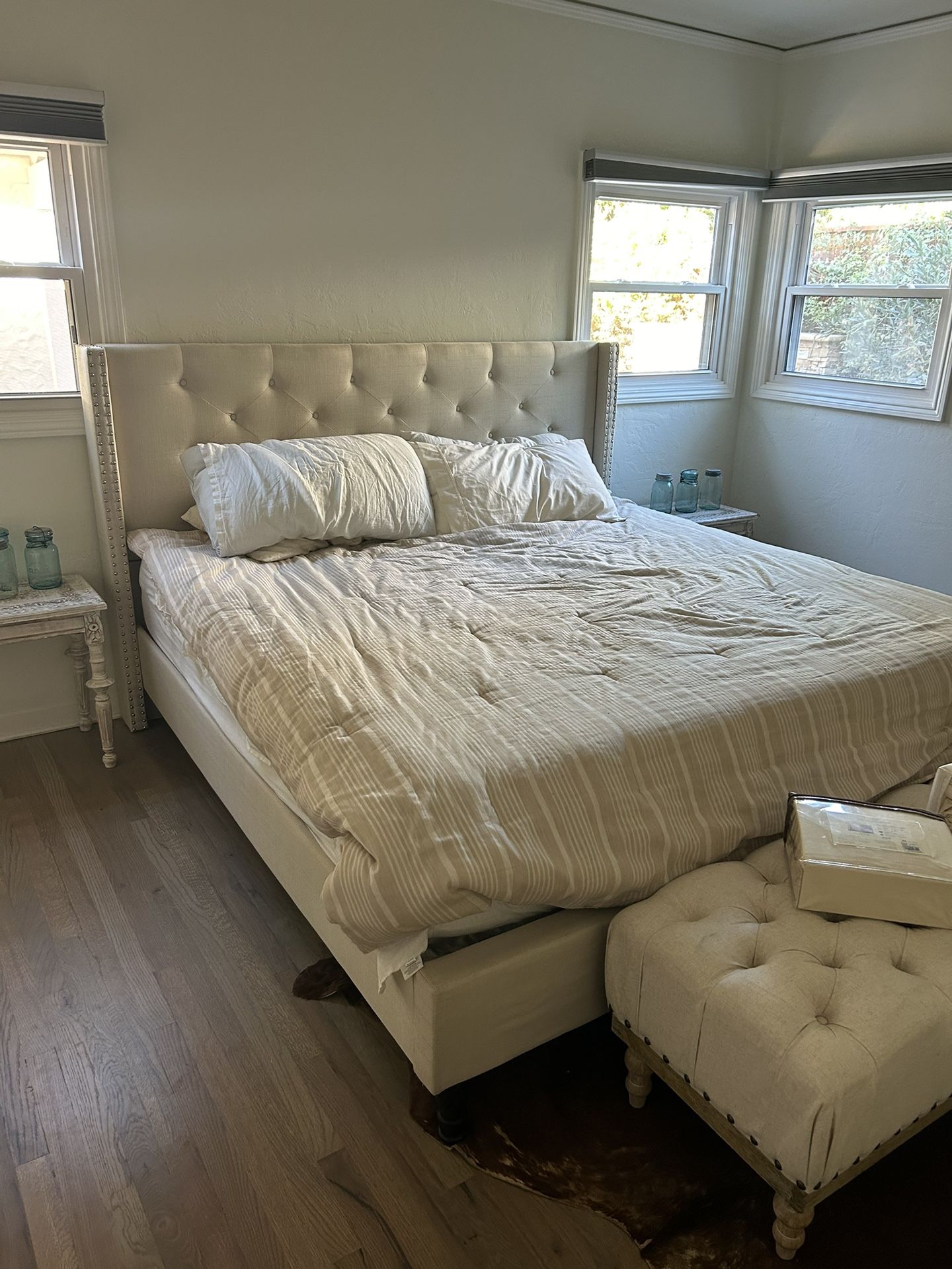 Cal King Tufted Bed