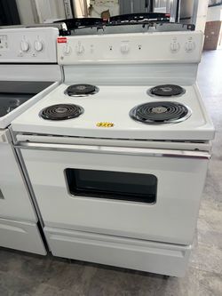 GE White Electric Coil Range