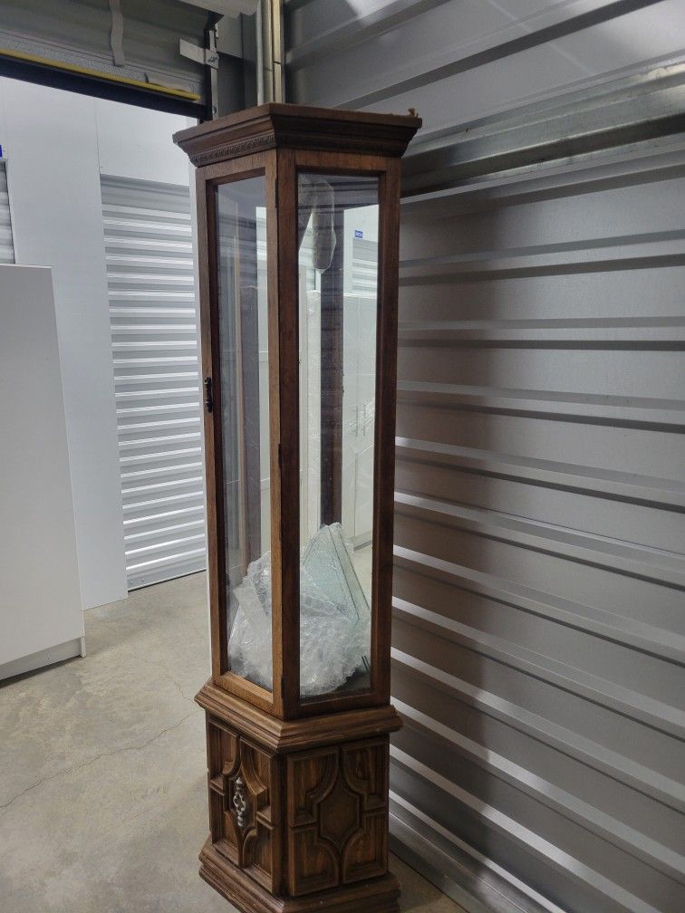 China / Valuables Cabinet