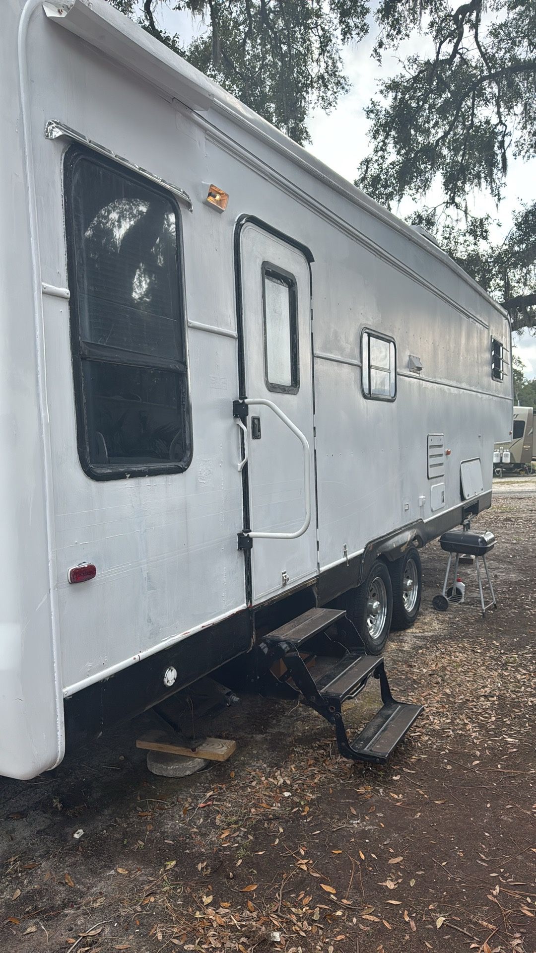 5th Wheel No Leaks AlamaEscape By Holiday Rambler