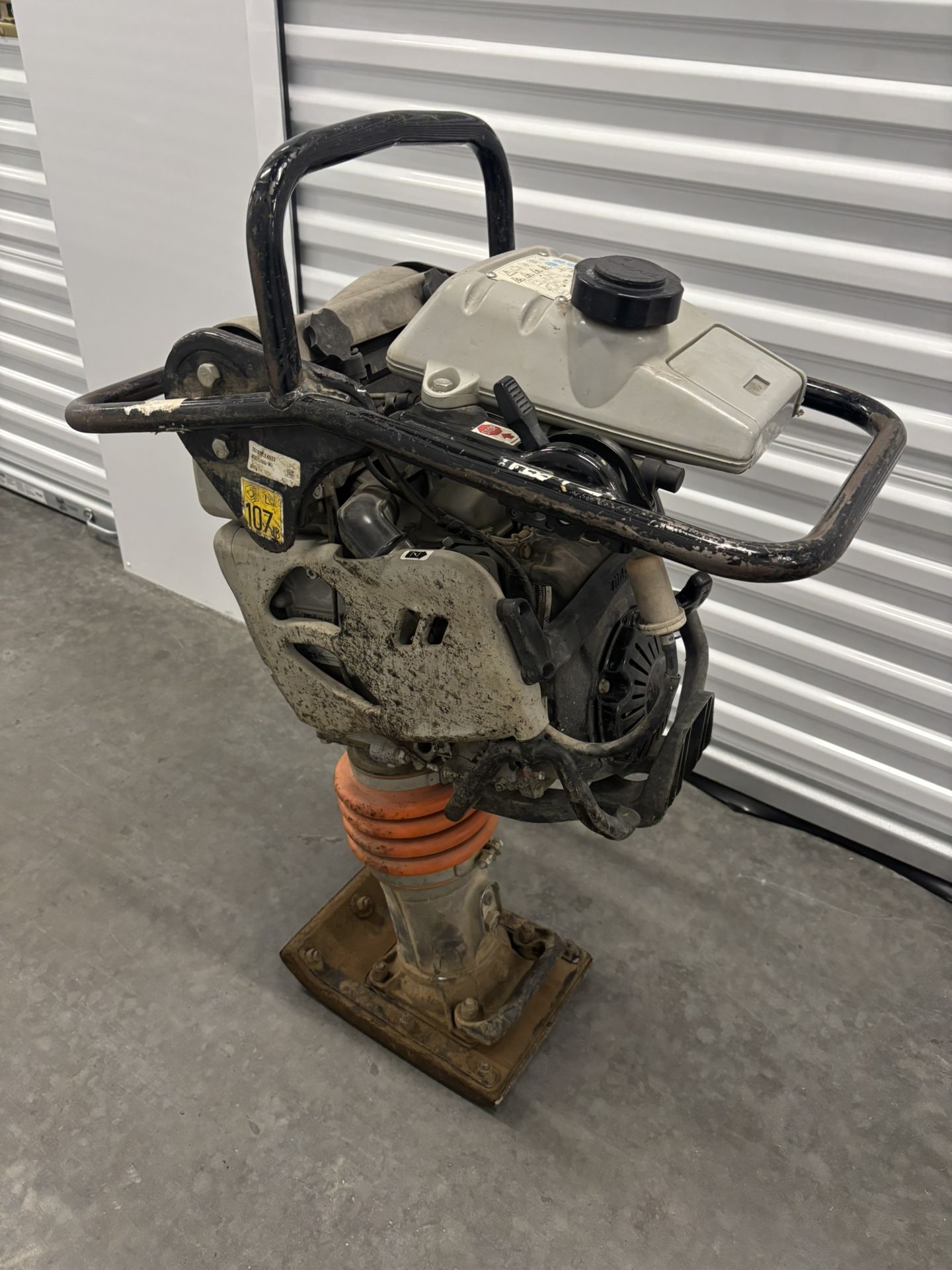 MIKASA Dirt Compactor