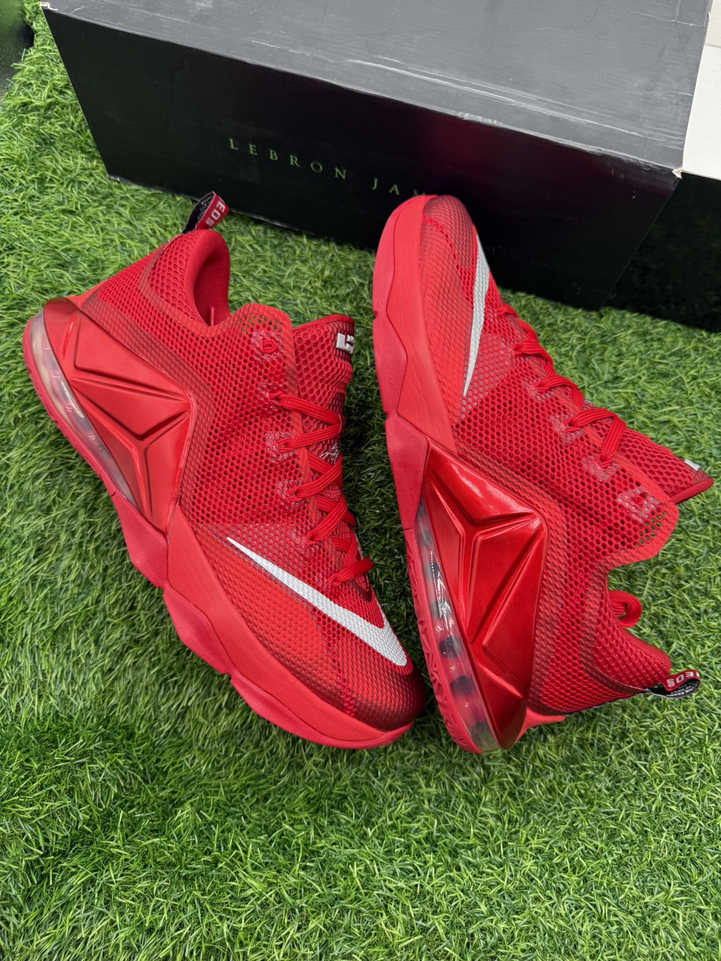 Nike LeBron 16 Low Red Size 13