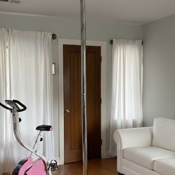 Professional Spinning Pole
It's Available