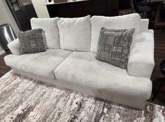 Soletren Sofa And Loveseat