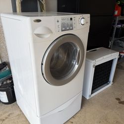 Amana Washer And Pedestal 
