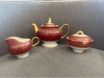 Tea Set Homer Laughlin Lady Stratford Teapot, Charm House Creamer Sugar 22K Gold