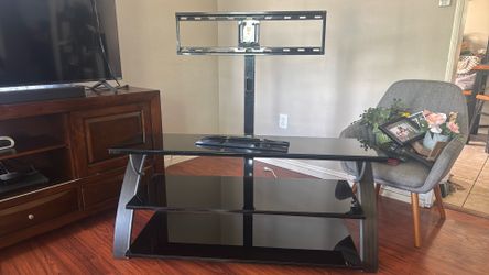 Sturdy Glass Tv stand