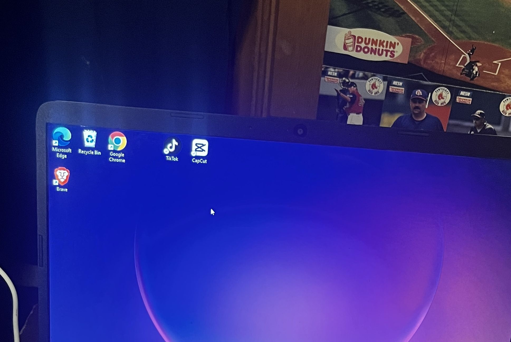 TIKTOK/CAPCUT DOWNLOADED HP LAPTOP