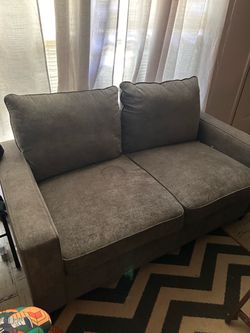 Couch set