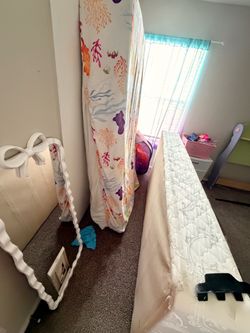 Twin bed and box spring