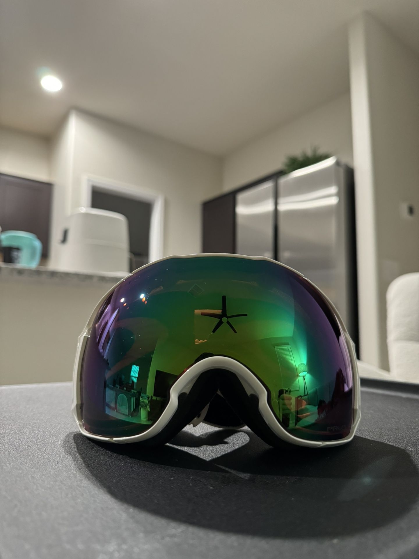 Snow goggles 