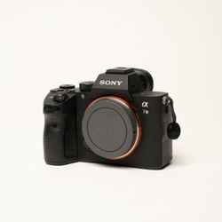 Sony A7III and Battery Grip