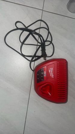 Milwaukee M12 battery charger