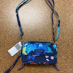 Vera Bradley Lighten Up RFID All In One Crossbody in Firefly Garden 