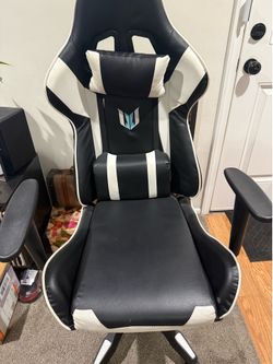Gaming chair