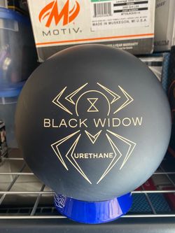 15lb Hammer Black Widow Urthane Black