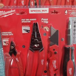 Milwaukee electrical set