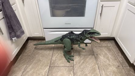 Jurassic World Giganotoasurus