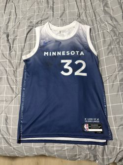 Karl Anthony Towns Men’s M Wolves Jersey