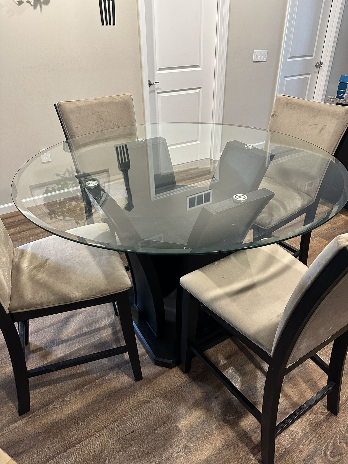Table And 4 Chairs