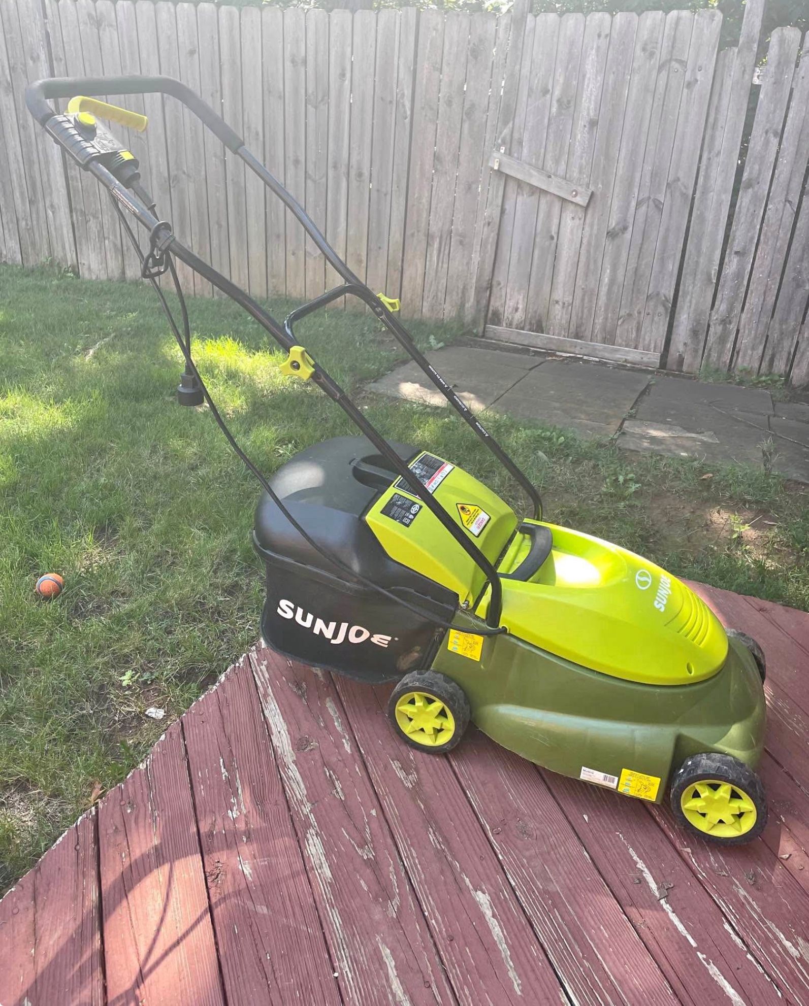 Sun Joe Electric Corded Lawn Mower