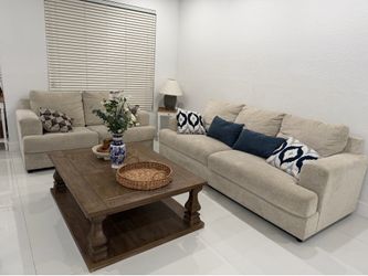 Ashley Furniture Soletren Sofa + Loveseat Set – Excellent Condition