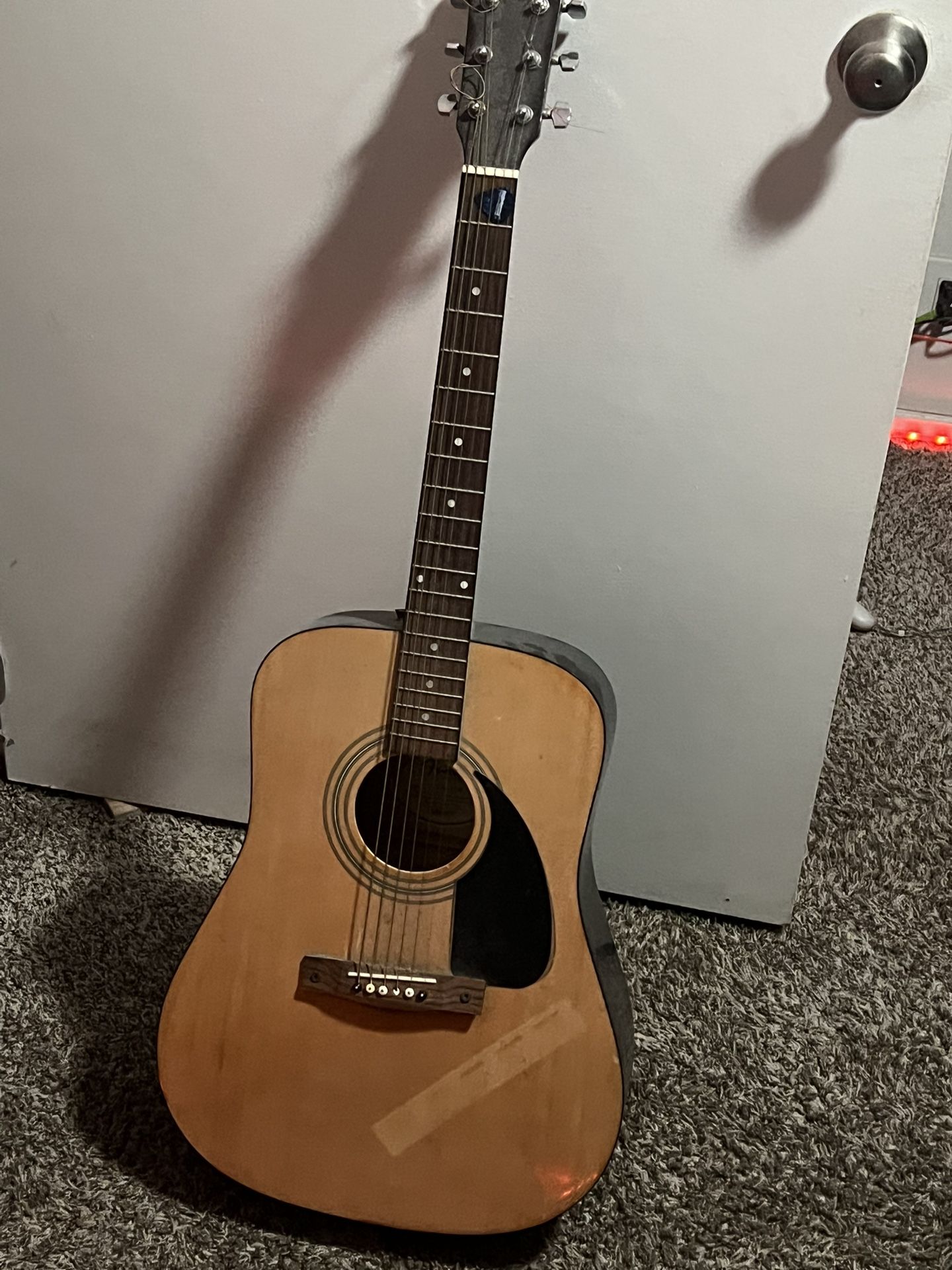 FENDER FA-100 Acoustic Guitar