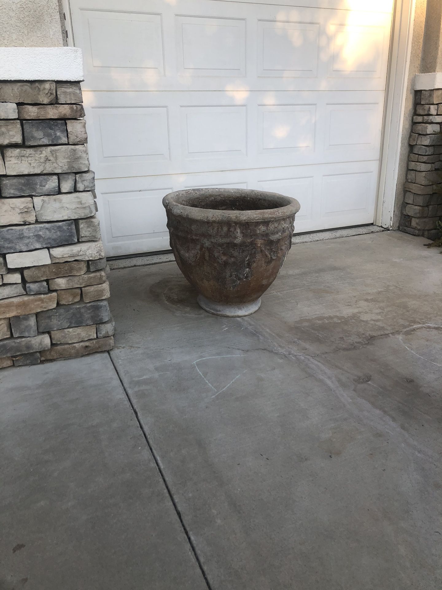 3 concrete pots 24”x 24” perfect for citrus 🍊