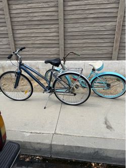 Mountain bike and beach cruiser