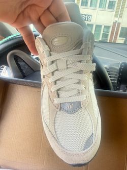 New balance size 5 1/2 woman