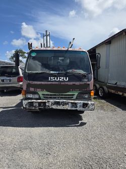 Isuzu NPR 2004