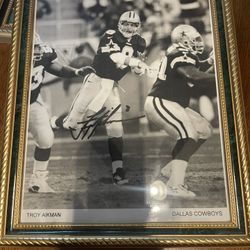 Troy Aikman Autographed 8x 10