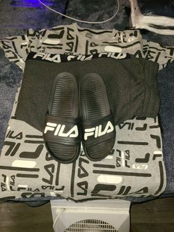FILAS LOVERS..SANDLES SWEETS T SHIRT...USED...SE HABLA ESPANOL  .CHECK OUT MY PAGE FOR MORE ✔️ ✅️