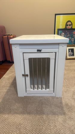 Pet Kennel / Side Table