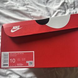 Nike Panda Dunks 