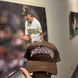 GORRA DANDY HATS "️10 YEARS ANIVERSARY” PINK BROWN