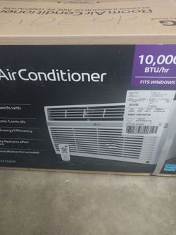 LG Room Air Conditioner 10,000 BTU New