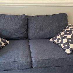 Very comfortable love seat couch originally bought from value city