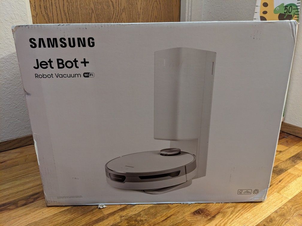 Samsung Jet Bot+ Robot Vacuum with Cleaning Station Model VR30T85513W/AA