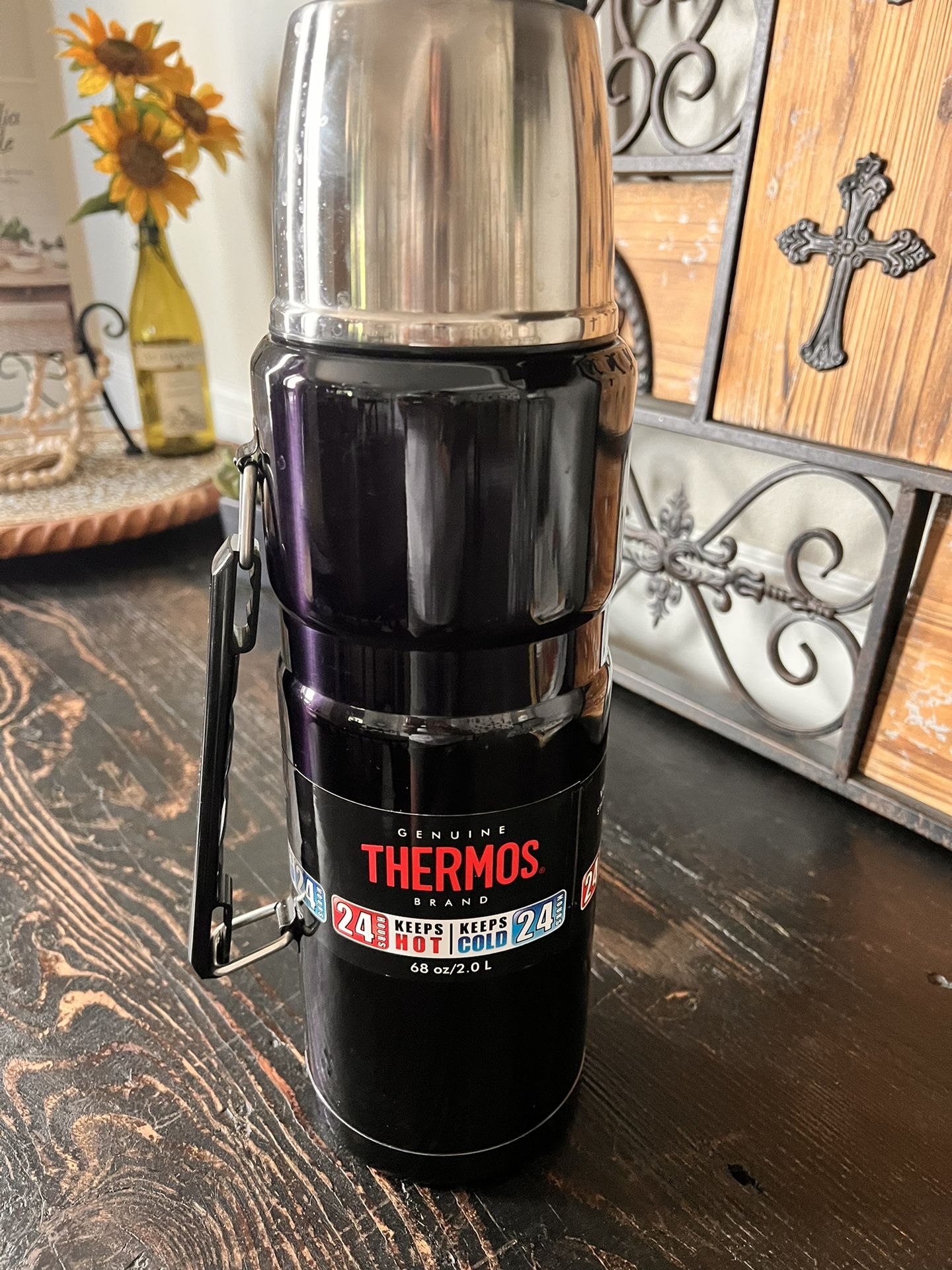 Thermos Brand 68 Oz for Sale in Bonney Lake, WA - OfferUp