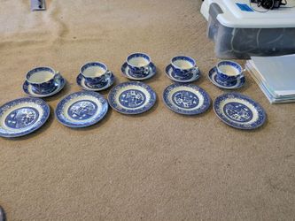 English blue willow tableware