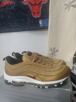 Air MAX 97 Men Size 7 .5 WOMEN 9