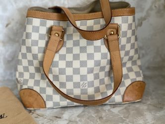 Pre-loved Authentic LOUIS VUITTON Hampstead MM Black checkerboard grid  Shoulder Bag Tote Bag PVC Genuine Leather Brown for Sale in Newport Beach,  CA - OfferUp