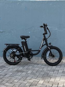EILLEO SPACEWALK ELECTRIC BIKE / Bicicleta Electrica