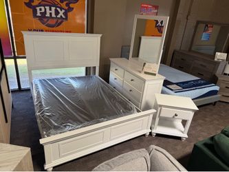 White farmhouse queen bedroom set