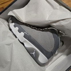 Cool Grey 9