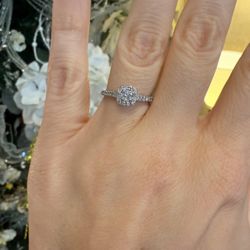 10K Gold Natural Diamonds Engagement Wedding Ring 